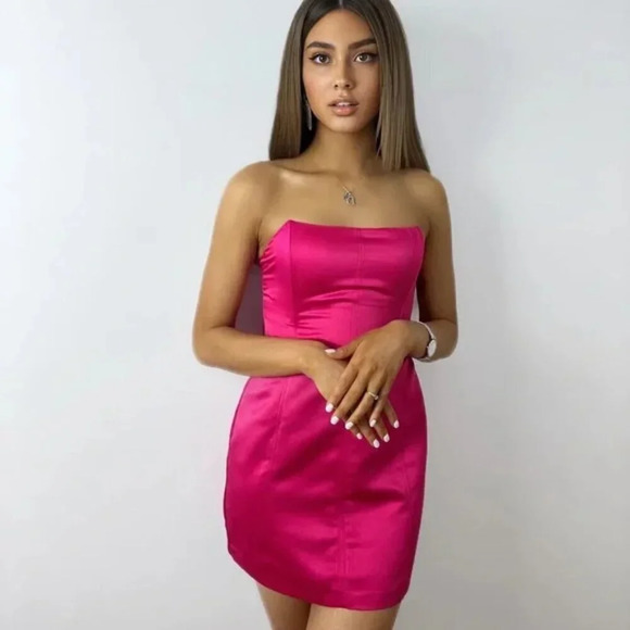 Zara Fuchsia Satin Effect Mini Dress Strapless Pink Blogger Fav Size Small - Picture 1 of 12